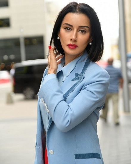Tina Kandelaki. Ảnh chụp áo tắm, trước và sau khi phẫu thuật thẩm mỹ, không trang điểm, photoshop