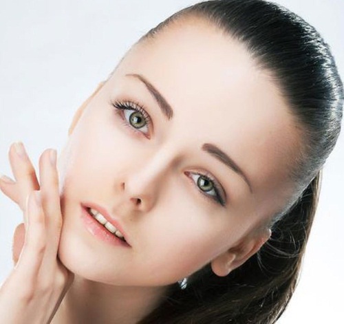 حواجب جميلة. اتجاهات الموضة 2020: microblading ، والتاتو الحيوي ، والمساحيق ، والتصفيح ، والتلوين والبناء ، والتظليل