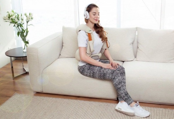 Máy mát xa cơ thể chống cellulite: bằng tay, bằng điện. Cái nào tốt hơn, đánh giá