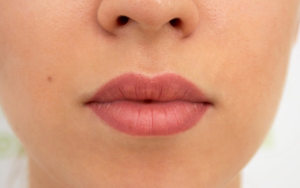 Tatuagem labial. Fotos de antes e depois, consequências, avaliações