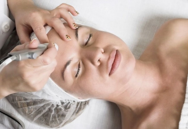 Laser Erbium trong thẩm mỹ. Hình ảnh trước và sau, kết quả ứng dụng, đánh giá