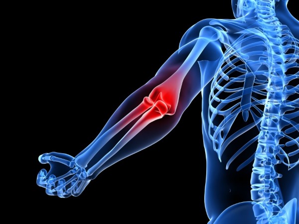 Cara mengepam bisep untuk seorang gadis dengan dan tanpa dumbbell, push-up di rumah