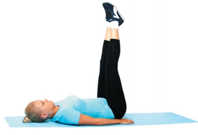 Squats trong máy mô phỏng hack (máy) với thanh tạ, đảo ngược, ép chân, cho mông