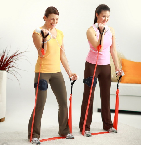 Bersenam dengan tali elastik untuk kecergasan. Latihan untuk seluruh badan, kaki, punggung, untuk menekan wanita
