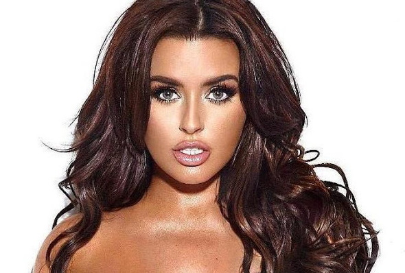 أبيجيل راتشفورد. الصورة في الملابس الداخلية ، بدون مكياج ، قبل وبعد عمليات التجميل ، الطول ، الوزن للنموذج