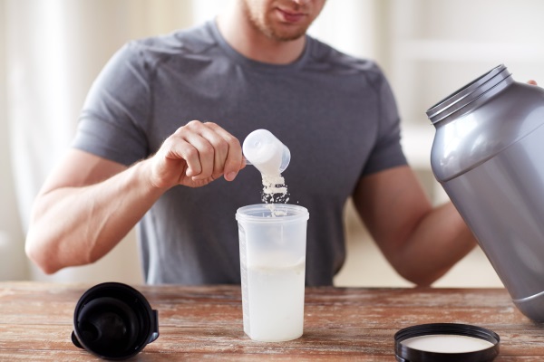 Phân lập protein. Nó là gì, mua ở đâu, uống như thế nào để giảm cân, tăng cơ