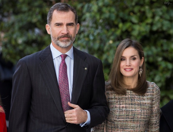 Nữ hoàng Letizia của Tây Ban Nha. Hình ảnh trước và sau khi phẫu thuật thẩm mỹ, chiều cao và cân nặng, các thông số