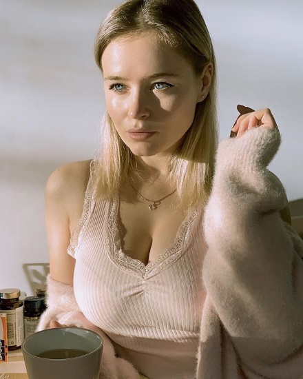 Mỡ Polina. Hình ảnh trước và sau khi giảm cân, mặc áo tắm, thông số chiều cao, cân nặng, hình thể