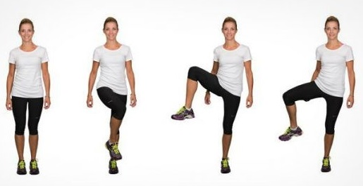 Bài tập ngồi vắt chéo, cột dọc trong một tuần, một tháng. Tập luyện