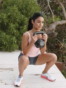 Vanessa Hudgens. Hình ảnh nóng bỏng trong trang phục áo tắm, chiều cao, cân nặng, hình thể, đời tư
