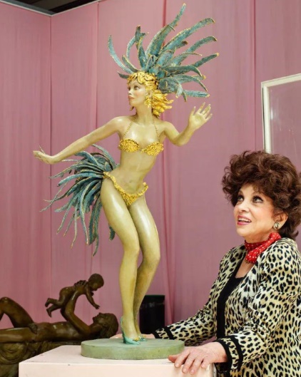 Gina Lollobrigida. Ảnh thời trẻ, bây giờ, tiểu sử, figure, plastic
