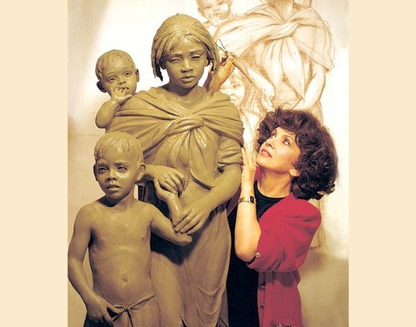 Gina Lollobrigida. Ảnh thời trẻ, bây giờ, tiểu sử, figure, plastic