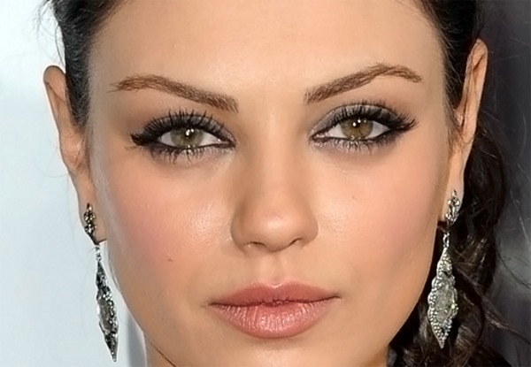 Mila Kunis. Hình ảnh nóng bỏng không trang điểm Maxim, trước và sau khi lột xác, tiểu sử, đời tư