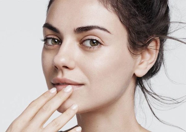 Mila Kunis. Hình ảnh nóng bỏng không trang điểm Maxim, trước và sau khi lột xác, tiểu sử, đời tư