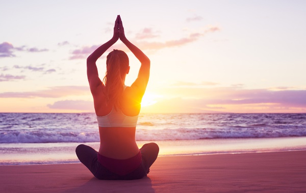 นมัสเต (Namaste, Namaste) มันคืออะไรความหมายในโยคะวิธีการแสดง