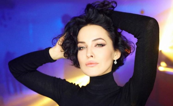 داشا أستافيفا. صور ساخنة ، قبل وبعد عمليات التجميل ، السيرة الذاتية ، الحياة الشخصية