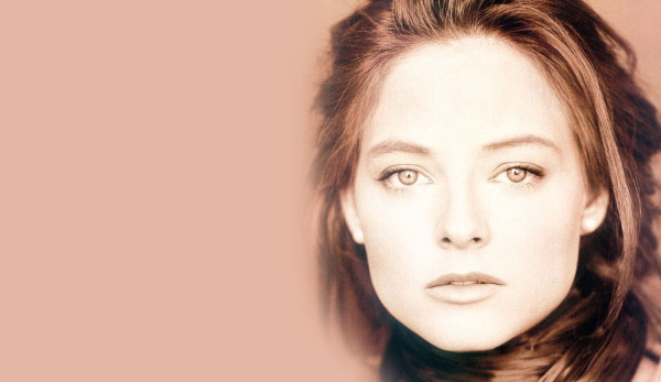 Jodie Foster. Hình ảnh thời trẻ, hiện tại, trước và sau khi phẫu thuật thẩm mỹ, tiểu sử, đời sống cá nhân
