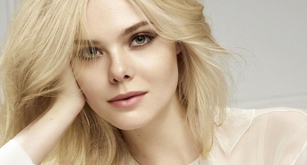 Elle Fanning (Fanning). Foto panas dalam pakaian renang, angka, kehidupan peribadi, biografi