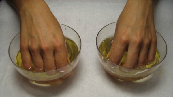 Manicure quente. O que é isso, a tecnologia de execução passo a passo. Vídeos, fotos, comentários
