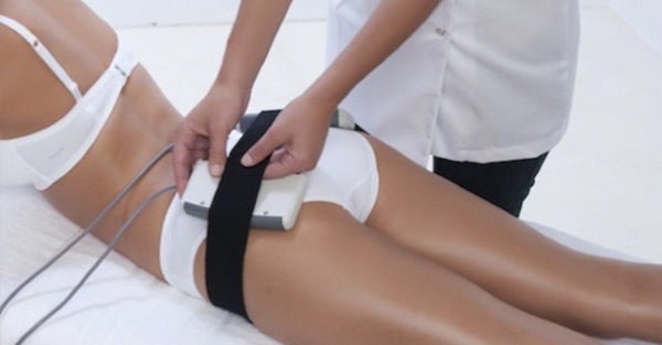 Liposuction paha, kaki tebal pada wanita. Sebelum dan selepas gambar, harga, ulasan