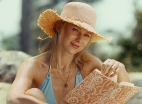 Naomi watts. Hình ảnh nóng bỏng trong trang phục áo tắm thời trẻ, trước và sau phẫu thuật thẩm mỹ