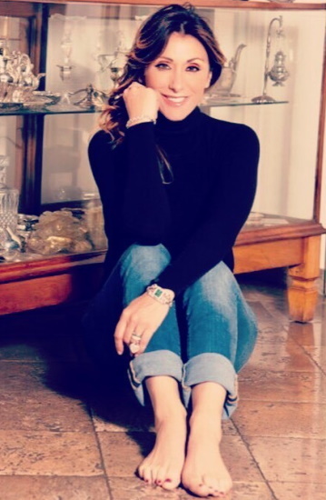 Sabrina Salerno. Ảnh hot thời trẻ, hiện tại, trước và sau khi phẫu thuật thẩm mỹ, tiểu sử