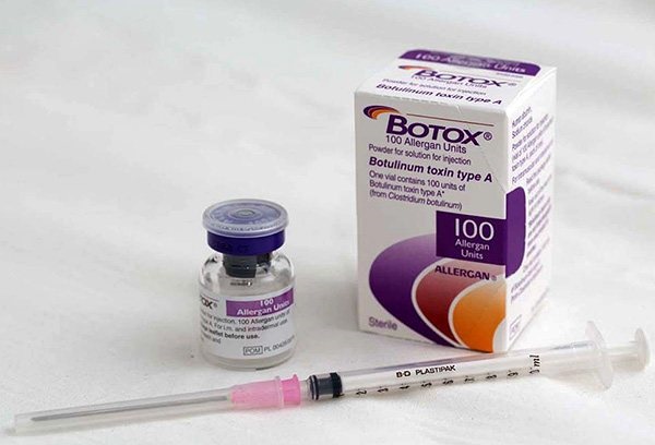 Botox sob os olhos. Antes e depois das fotos, efeitos, avaliações, consequências