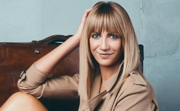 Lesya Nikityuk. Foto panas dalam pakaian renang, Playboy, Maxim, sebelum dan selepas pembedahan plastik, biografi, kehidupan peribadi