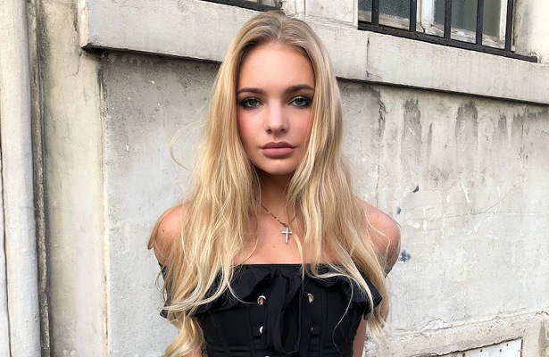 Liza Peskova. Hình ảnh nóng bỏng trong trang phục áo tắm, trước và sau phẫu thuật thẩm mỹ, tiểu sử, đời tư