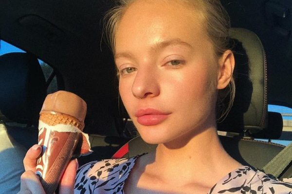 Liza Peskova. Hình ảnh nóng bỏng trong trang phục áo tắm, trước và sau phẫu thuật thẩm mỹ, tiểu sử, đời tư