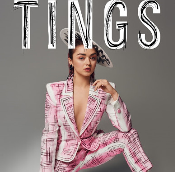 Maisie Williams. Ảnh bị đánh cắp, nóng bỏng trong trang phục áo tắm, đồ lót, thông số hình thể, tiểu sử