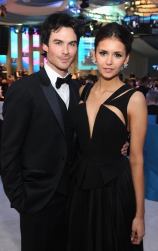 Nina Dobrev. Ảnh nóng, áo tắm, đồ nhựa, figure, tiểu sử, đời tư