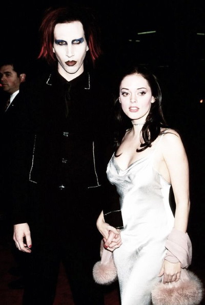 Rose McGowan. Foto bocor, sebelum dan selepas kemalangan, dicuri, biografi, kehidupan peribadi