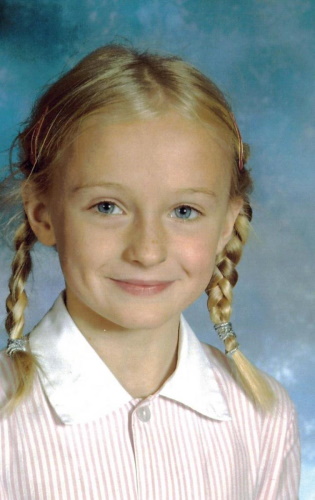 Sophie Turner. Foto panas dalam pakaian renang, seluar dalam, tinggi badan, berat badan, biografi, kehidupan peribadi