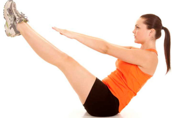 Levantando o corpo na prensa, deitado de costas, um banco inclinado com fixação das pernas, kettlebell, peso. Quais músculos trabalham