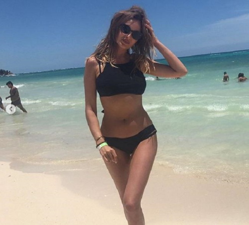 Sofia Kashtanova. Ảnh nóng trong trang phục áo tắm, trước và sau khi phẫu thuật thẩm mỹ, tiểu sử